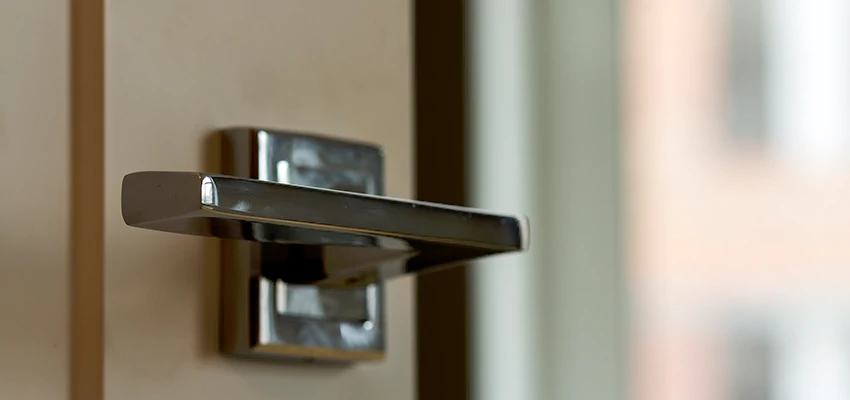 Door Lever Knob Repair in Rossmoor, California