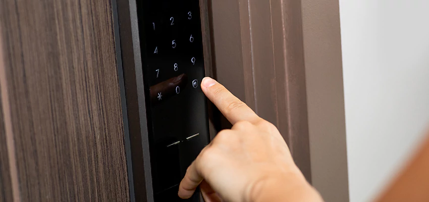 Smart Electric Locks Replacement Services in Rossmoor, CA