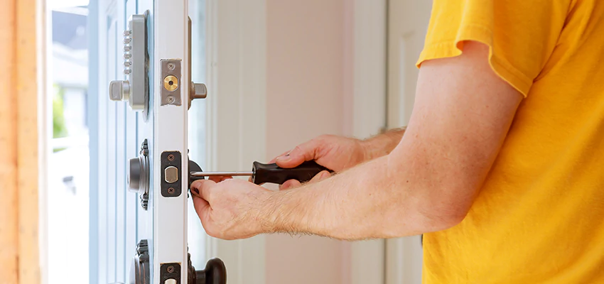 Eviction Locksmith For Key Fob Replacement Services in Rossmoor, CA